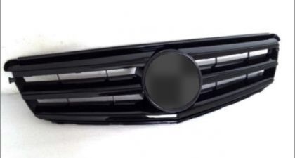 Решетка Mercedes W204 (2007-2011) - черна гланц