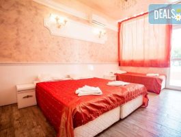 Мега Оферта 16.06. - 30.09. в хотел Бахами Резиденс 3*, Слънчев бряг: Нощувка All Inclusive, басейн