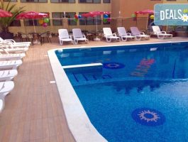 Мега Оферта 21.06. до 07.09. в хотел Sunny Paradise 3*, Китен: нощувка,закуска,обяд,вечеря, басейн