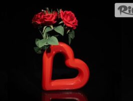 Специална оферта за Подари страхотна ваза Сърце с 20% отстъпка, предоставено от 3DGifts