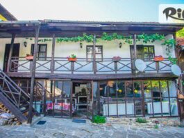 Специална оферта за Почивка в с. Балканец край Троян до края на Юни - важи за празници! Наем за 1 нощувка на самостоятелна къща за до 17 човека + оборудвана механа, от Стаи за гости Планинска среща