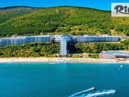 Специална оферта за ТОП сезон на брега на морето в Свети Влас от 6 Юли до 25 Август! Ultra All Inclusive нощувка + басейн, шезлонг и чадър, от Парадайз Бийч Резиденс 5*