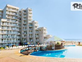Специална оферта за Почивка на първа линия в Албена от 22.06 до 1.07 и от 26.08 до 6.09! All Inclusive нощувка + басейн с мин. вода, 2 шезлонга и 1 чадър на плажа, от Хотел Елица