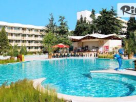 Специална оферта за Почивка на 150м от плажа в Албена от 8 до 21.06 и от 7 до 13.09! All Inclusive нощувка + басейн с мин. вода, 2 шезлонга и чадър на плажа, от Хотел Малибу 4*