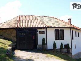 Специална оферта за Почивка с компанията край Трявна до 31 Май! Нощувка за до 12 човека + джакузи, механа и барбекю, от Вила Цачеви