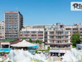 Специална оферта за На море на първа линия в Слънчев бряг през Юли и Август! Ultra All Inclusive нощувка, басейн, шезлонг, чадър + Безплатно за дете до 12 г., от МПМ Хотел Орел