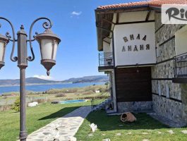Специална оферта за Почивка с компанията на брега на язовир Батак до 1 Юни! Нощувка в самостоятелна вила за до 20 човека + външен басейн и джакузи, от Вила Лидия в Цигов чарк