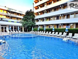 Специална оферта за Почивка на 150 метра от плажа в Албена през цялото лято! All Inclusive нощувка + басейн с минерална вода, 2 шезлонга и 1 чадър на плажа, от Хотел Оазис