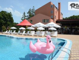 Специална оферта за ТОП оферта за море в Китен през Юли и Август! All Inclusive нощувка + ползване на басейн, чадър и шезлонг, и БЕЗПЛАТНО за дете до 12 г., от Хотел Нева на 100м. от плаж Атлиман