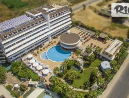 Специална оферта за Самолетна почивка на 20 метра от плажа в Алания! 7 Ultra All Inclusive нощувки в Drita Resort and Spa 5* + басейни, чадъри и шезлонги на плажа, с полет от София