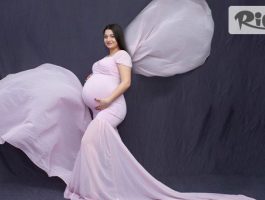 Специална оферта за Студийна фотосесия за бременни с 10 обработени кадъра с 51% отстъпка, предоставено от Monkey Photo Studio