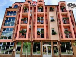 Специална оферта за На море в Равда от 1 до 30 Юни и от 26 Август до 15 Септември! Нощувка за до четирима, от Art Villa Rozalia на 250 м. от централния плаж