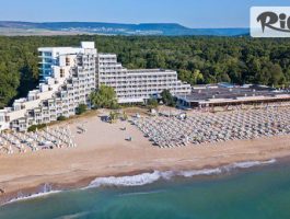 Специална оферта за Почивка на първа линия в Албена от 19 до 25 Август! Ultra All Inclusive нощувка + басейн с минерална вода, 2 шезлонга и чадър на плажа, от Хотел Гергана 4*