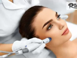 Специална оферта за Освежи кожата си с 50% отстъпка! Почистване на лице с водно дермабразио + RF лифтинг и sheet маска, предоставено от Beanna Beauty