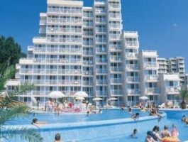 Топ Оферта На първа линия в Албена лято на море 2025, All Inclusive до 01.07 в хотел Елица