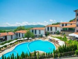 Топ Оферта ТОП оферта до най-добрия плаж Аркутино Фемили Ризорт, All Inclusive след 18.08 с безплатен плаж цена на човек
