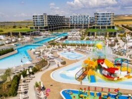 Топ Оферта Първа линия Топ нов хотел с Аквапарк, All Inclusive за двама до 30.05 от Wave Resort, Поморие