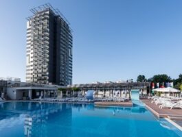 Топ Оферта Първа линия в Топ курорт лято 2025, All Inclusive до 03.07 в Хотел Бургас Бийч, Слънчев бряг