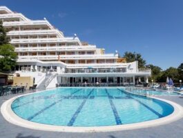 Топ Оферта Изгодни цени в Златни пясъци лято 2025, All Inclusive до 10.07 в Хотел Плиска