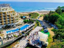 Топ Оферта Лято 2025 на Първа линия в Обзор, All Inclusive с плаж до 19.06 в Хотел Марина Сандс