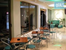 Мега Оферта 13.06. - 10.09. в хотел Опал 2*, Приморско: нощувка, закуска или закуска и вечеря, басейн