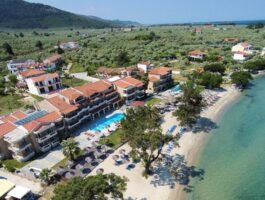 Топ Оферта 5 дни полупансион за двама през септември в Rachoni Bay Resort