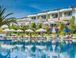Топ Оферта 5 дни полупансион за двама през септември в Xenios Anastasia Resort & Spa