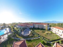 Топ Оферта 5 дни полупансион за двама през септември в Grand Platon Hotel