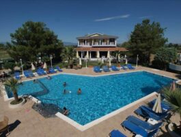 Топ Оферта 5 дни със закуска за двама през септември в Anais Hotel