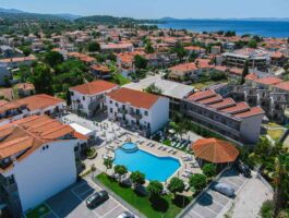 Топ Оферта 5 дни със закуска за двама през септември в Acrotel Lily Ann Village