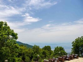 Топ Оферта 5 дни със закуска за двама през юни в Manthos Mountain Resort & Spa