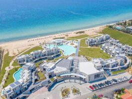 Топ Оферта 5 дни полупансион за двама през септември в Portes Lithos Luxury Resort Chalkidiki