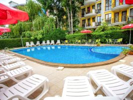 Оферта Нощувка на човек на база All Inclusive + басейн и паркинг в хотел Дева, Слънчев бряг. Дете до 11.99г - безплатно!
