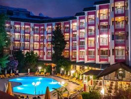 Оферта All Inclusive на първа линия в Bieno Club Svs, Алания, Турция. Чартърен полет от София + 7 нощувки за ДВАМА