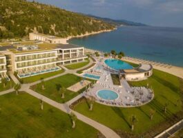 Топ Оферта 5 дни със закуска за двама през септември в Ammoa Luxury Hotel & Spa Resort