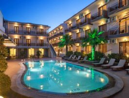 Топ Оферта 5 дни полупансион за двама през септември в Simeon Hotel Chalkidiki