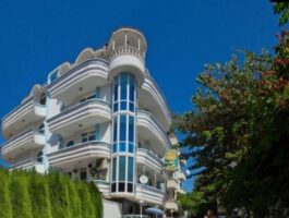 Оферта Нощувка за двама в семеен хотел Парос 2, Поморие
