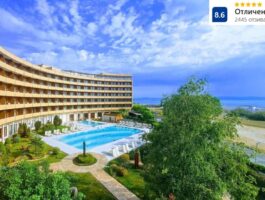 Оферта Лято на 1-ва линия в Гранд хотел Поморие*****! Нощувка на човек със закуска и вечеря* + басейни и СПА пакет