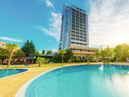 Оферта Лято 2025 в Несебър! All Inclusive нощувка на човек + два басейна и дете до 12г. БЕЗПЛАТНО в Хотел Каменец