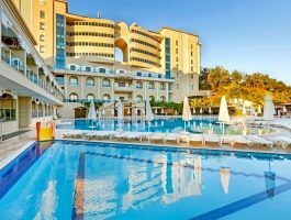 Оферта На метри от плажа в SULTAN OF SIDE HOTEL 5*, Сиде, Турция! Транспорт + 7 нощувки на база Аll Inclusive на човек + басейн. Дете до 12г. БЕЗПЛАТНО!