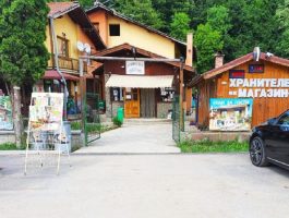 Оферта Почивка в Рибарица! Нощувка за двама със закуска, обяд и вечеря от стаи за гости Тони
