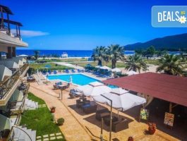 Мега Оферта Почивка през септември в Hotel Rihios 3*, Ставрос: 7 нощувки със закуски и вечери