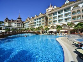 Оферта Почивка в SIDE CROWN PALACE 5*, Сиде, Турция! Автобусен транспорт + 7 нощувки за ДВАМА на база Ultra Аll Inclusive + басейни. Дете до 12г. безплатно!