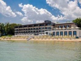 Топ Оферта Лято 2025 в ТОП курорт, All inclusive до 30.06 в Хотел Нимфа, КК Ривиера