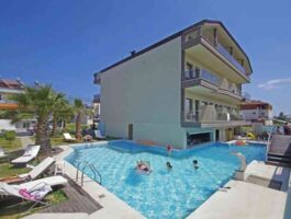 Топ Оферта 5 дни със закуска за двама през юни в Principal New Leisure Hotel Katerini