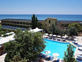 Топ Оферта 5 дни със закуска за двама през септември в Alexander Beach Hotel