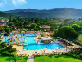Оферта На първа линия в хотел Cronwell Platamon Resort 5*, Олимпийска ривиера, Гърция! All Inclusive нощувка за ДВАМА + чадър и шезлонг на плажа + Splash Park